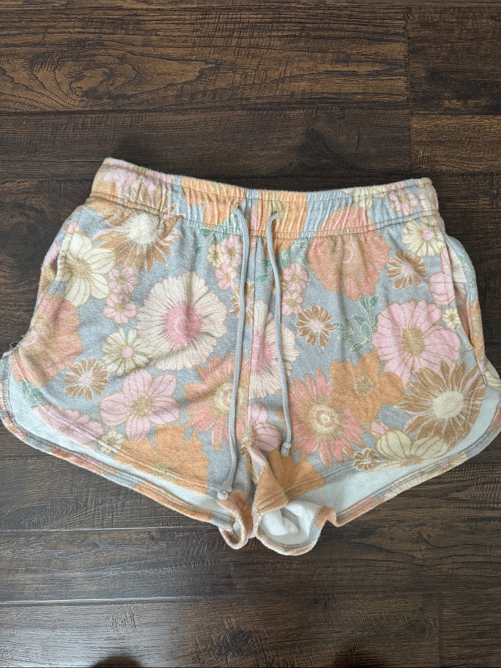 wild fable Floral Terry Drawstring Women's Shorts - Pink, Peach & Cream
